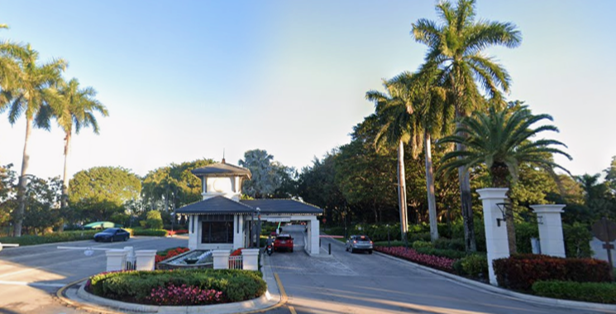 2-lane FL HOA entrance
